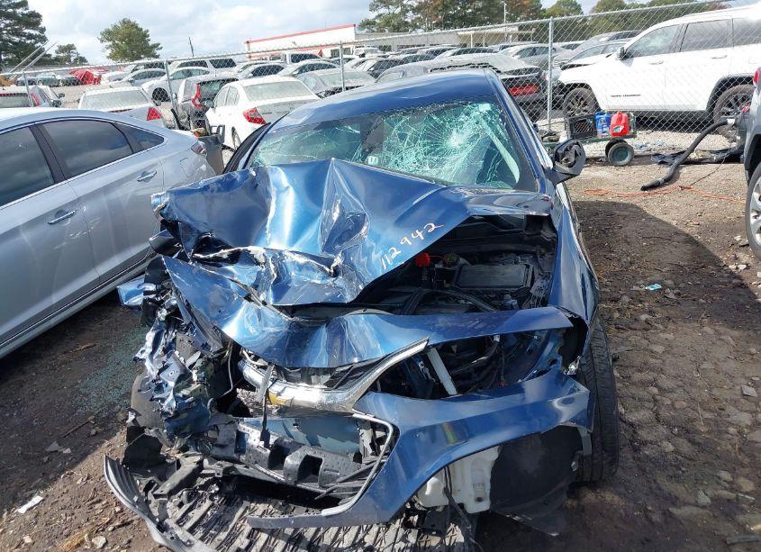 Photo 12 of 2020 Chevrolet Malibu FWD LT (VIN 1G1ZD5ST4LF112942)