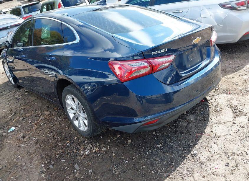 Photo 3 of 2020 Chevrolet Malibu FWD LT (VIN 1G1ZD5ST4LF112942)