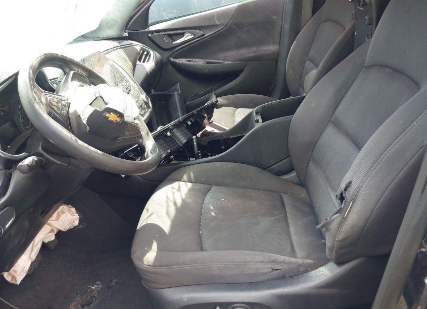 Photo 5 of 2020 Chevrolet Malibu FWD LT (VIN 1G1ZD5ST4LF112942)