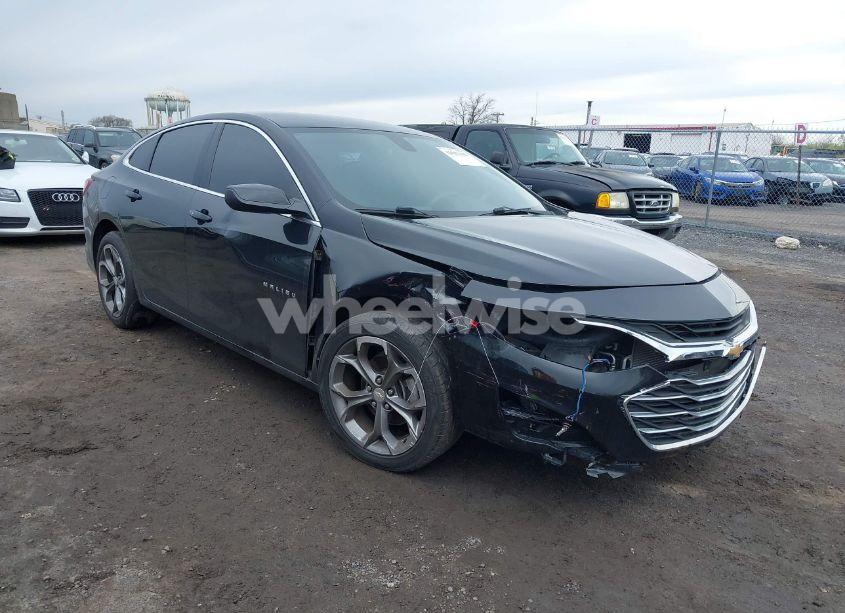 2020 Chevrolet Malibu FWD LT (VIN 1G1ZD5ST4LF122970) main photo