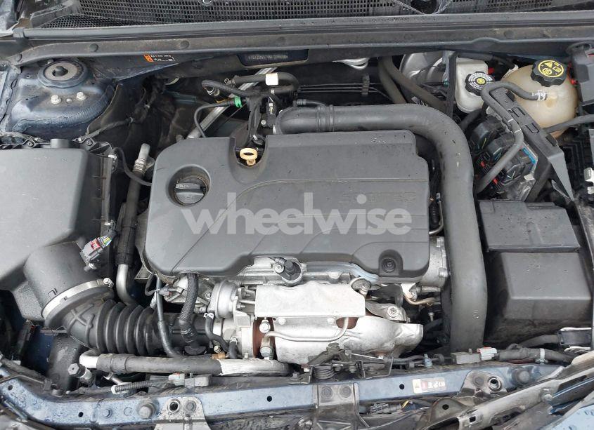 Photo 10 of 2021 Chevrolet Malibu FWD LT (VIN 1G1ZD5ST4MF005598)