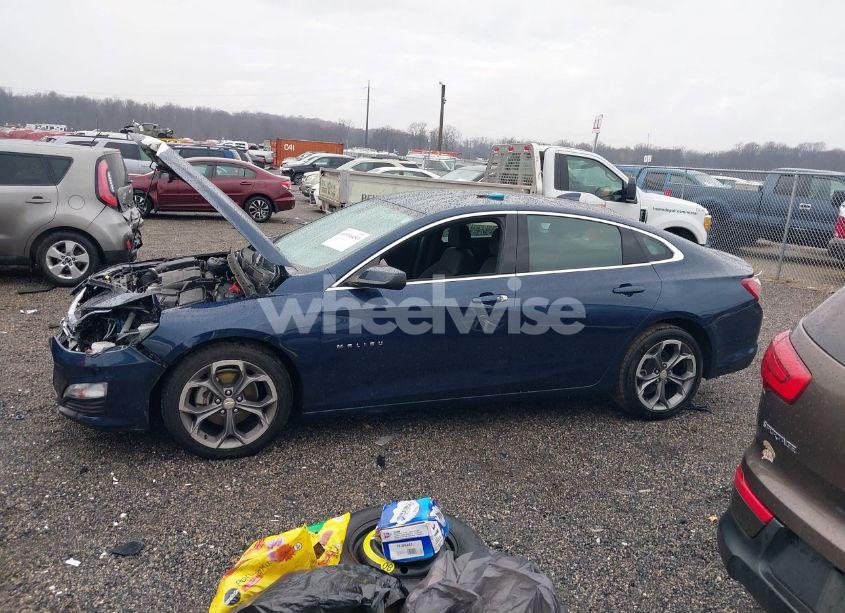 Photo 14 of 2021 Chevrolet Malibu FWD LT (VIN 1G1ZD5ST4MF005598)