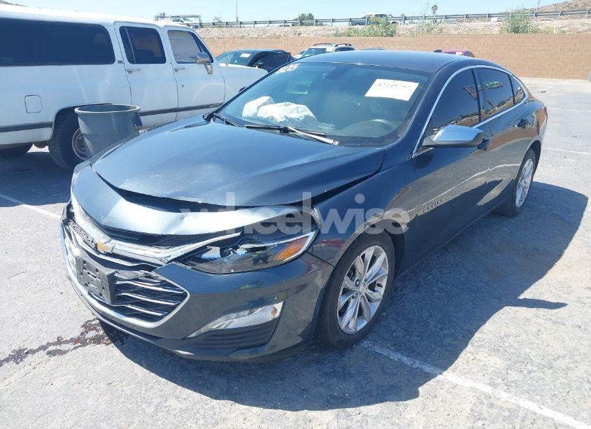 Photo 2 of 2021 Chevrolet Malibu FWD LT (VIN 1G1ZD5ST4MF006718)