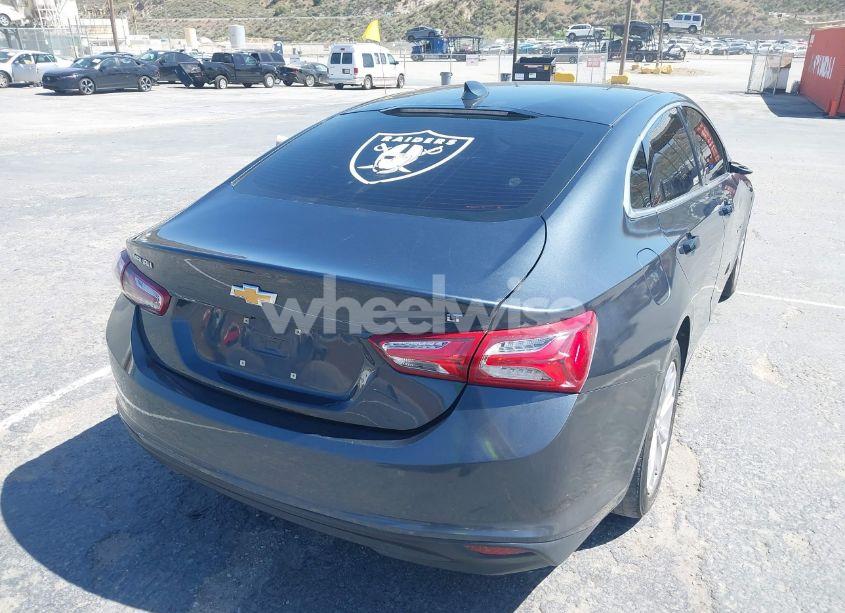 Photo 4 of 2021 Chevrolet Malibu FWD LT (VIN 1G1ZD5ST4MF006718)