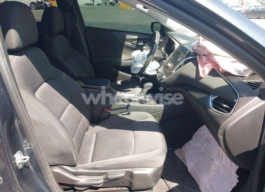 Photo 5 of 2021 Chevrolet Malibu FWD LT (VIN 1G1ZD5ST4MF006718)