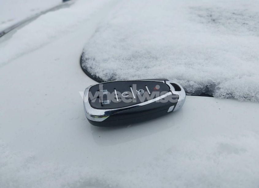 Photo 11 of 2021 Chevrolet Malibu FWD LT (VIN 1G1ZD5ST4MF013636)