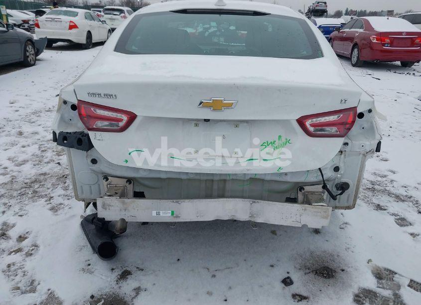 Photo 6 of 2021 Chevrolet Malibu FWD LT (VIN 1G1ZD5ST4MF013636)