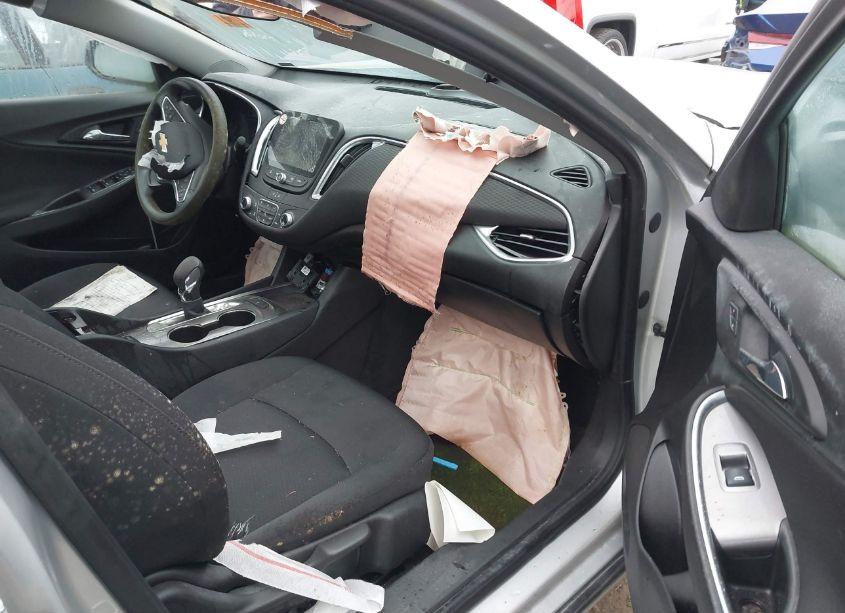 Photo 5 of 2021 Chevrolet Malibu FWD LT (VIN 1G1ZD5ST4MF023180)