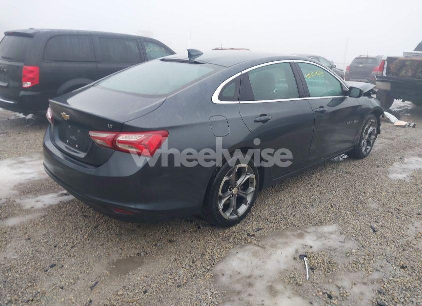 Photo 4 of 2021 Chevrolet Malibu FWD LT (VIN 1G1ZD5ST4MF024104)