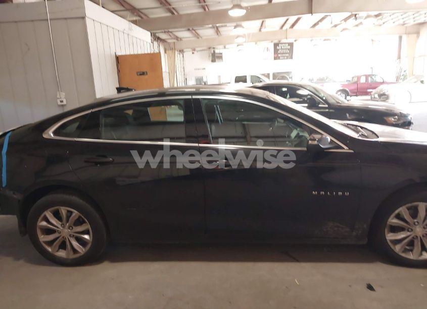 Photo 13 of 2021 Chevrolet Malibu FWD LT (VIN 1G1ZD5ST4MF027360)
