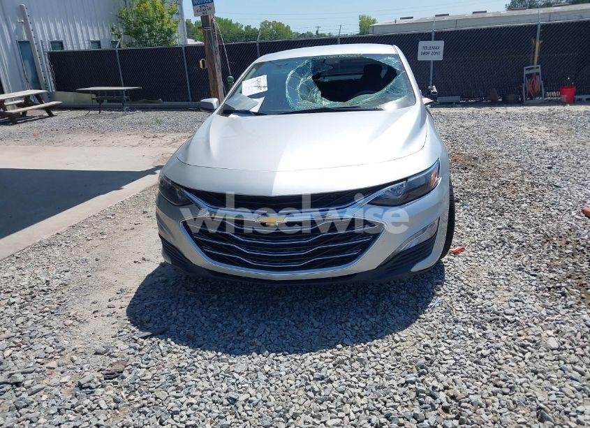 Photo 11 of 2021 Chevrolet Malibu FWD LT (VIN 1G1ZD5ST4MF027942)