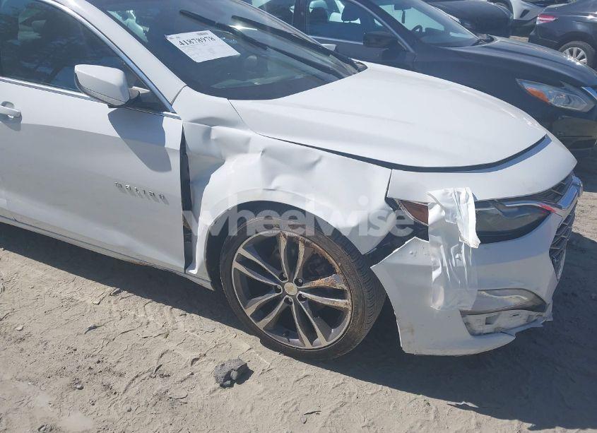 Photo 6 of 2021 Chevrolet Malibu FWD LT (VIN 1G1ZD5ST4MF050329)