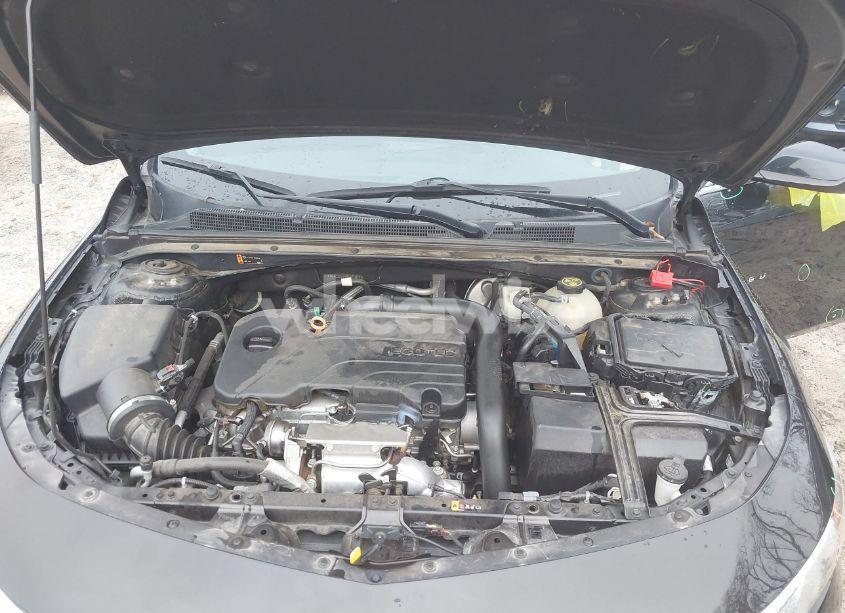 Photo 10 of 2021 Chevrolet Malibu FWD LT (VIN 1G1ZD5ST4MF071844)