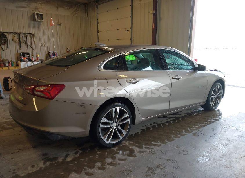 Photo 4 of 2022 Chevrolet Malibu FWD LT (VIN 1G1ZD5ST4NF109252)