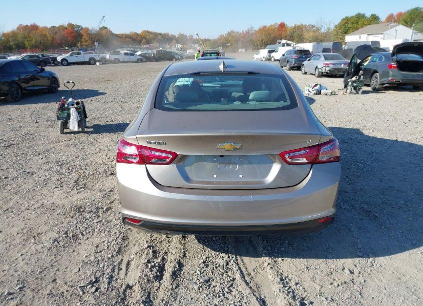 Photo 15 of 2022 Chevrolet Malibu FWD LT (VIN 1G1ZD5ST4NF110465)