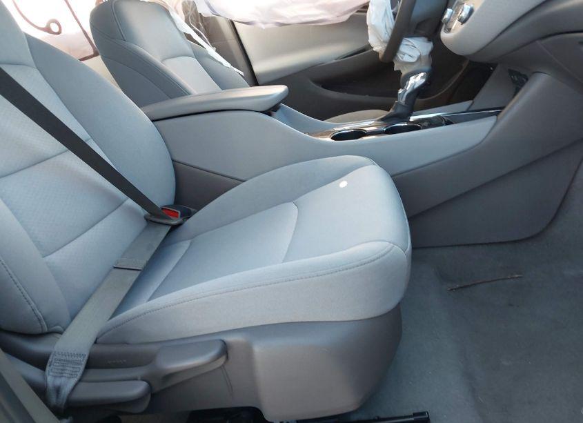 Photo 5 of 2022 Chevrolet Malibu FWD LT (VIN 1G1ZD5ST4NF110465)