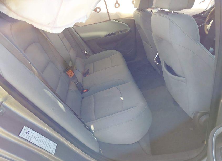 Photo 8 of 2022 Chevrolet Malibu FWD LT (VIN 1G1ZD5ST4NF110465)