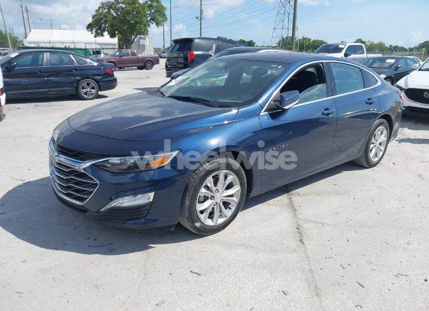 Photo 2 of 2022 Chevrolet Malibu FWD LT (VIN 1G1ZD5ST4NF111809)