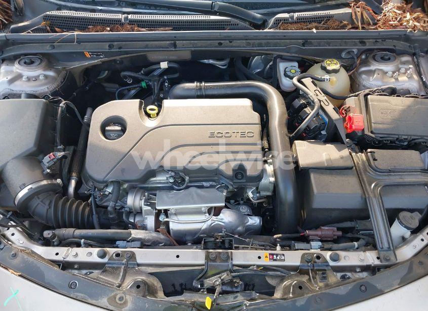 Photo 10 of 2022 Chevrolet Malibu FWD LT (VIN 1G1ZD5ST4NF120560)