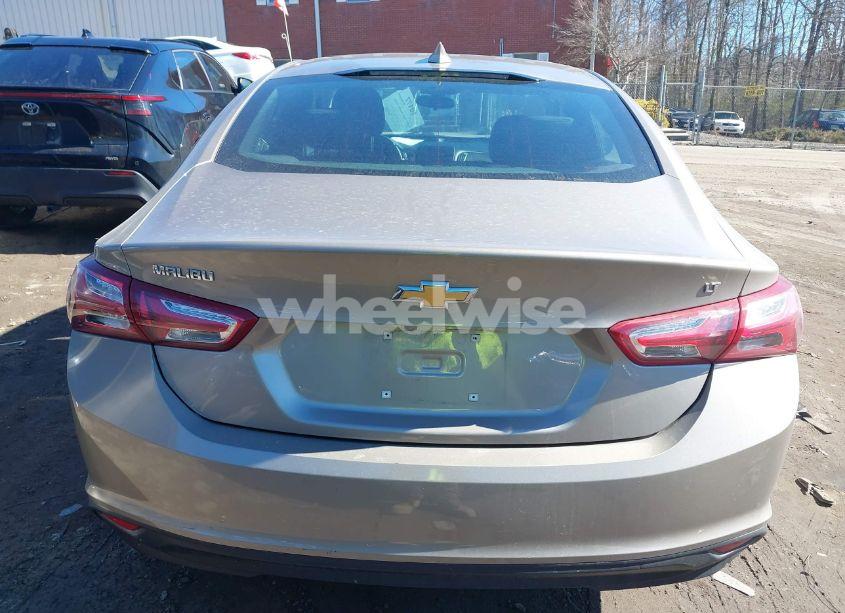 Photo 16 of 2022 Chevrolet Malibu FWD LT (VIN 1G1ZD5ST4NF131610)