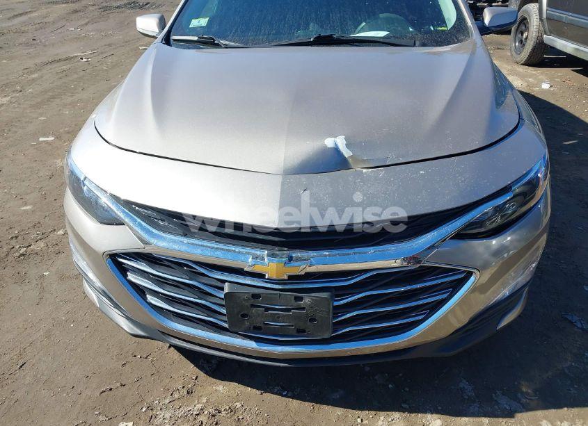 Photo 6 of 2022 Chevrolet Malibu FWD LT (VIN 1G1ZD5ST4NF131610)