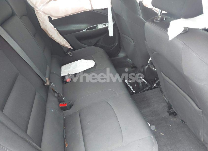 Photo 8 of 2022 Chevrolet Malibu FWD LT (VIN 1G1ZD5ST4NF132577)