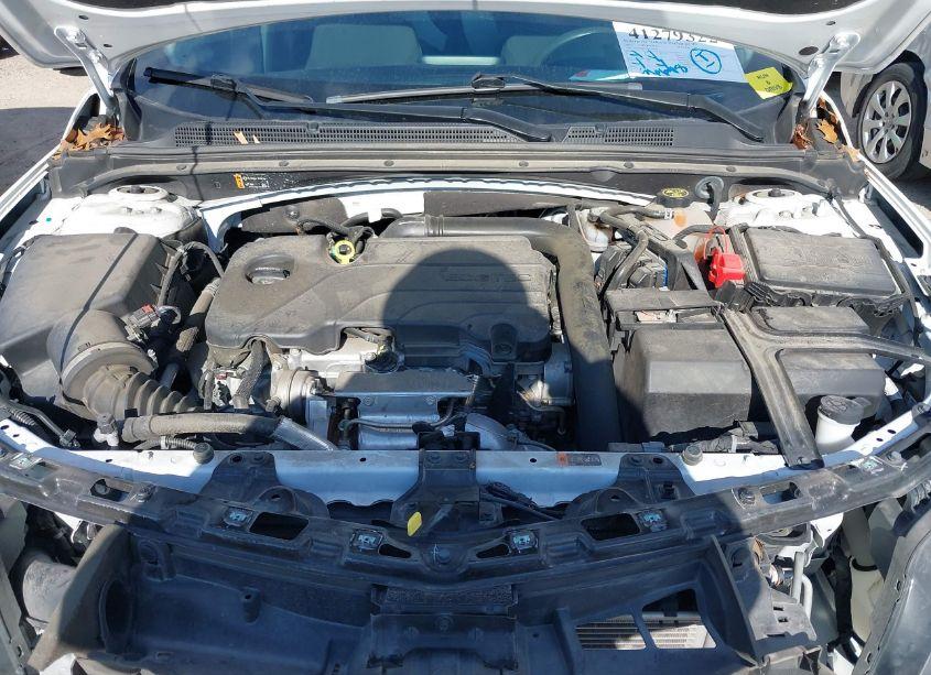 Photo 10 of 2022 Chevrolet Malibu FWD LT (VIN 1G1ZD5ST4NF159732)