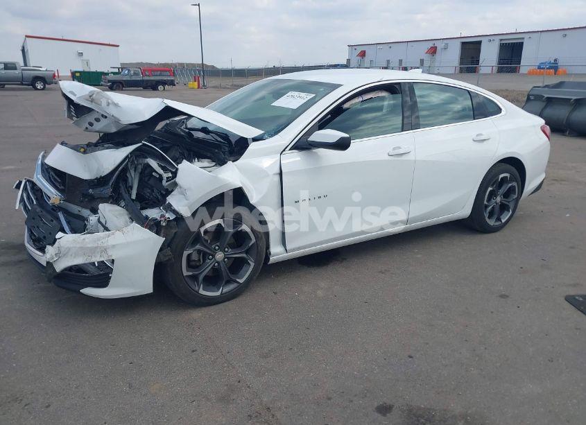 Photo 2 of 2022 Chevrolet Malibu FWD LT (VIN 1G1ZD5ST4NF161416)