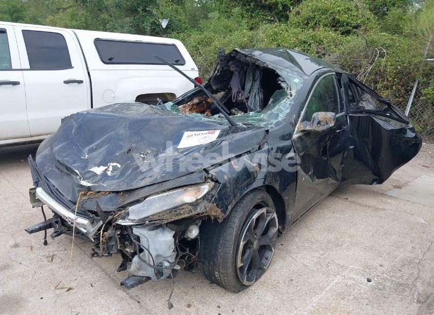 Photo 2 of 2022 Chevrolet Malibu FWD LT (VIN 1G1ZD5ST4NF168740)