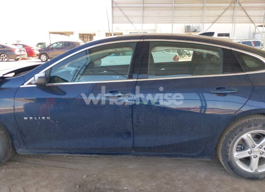 Photo 14 of 2022 Chevrolet Malibu FWD LT (VIN 1G1ZD5ST4NF179317)