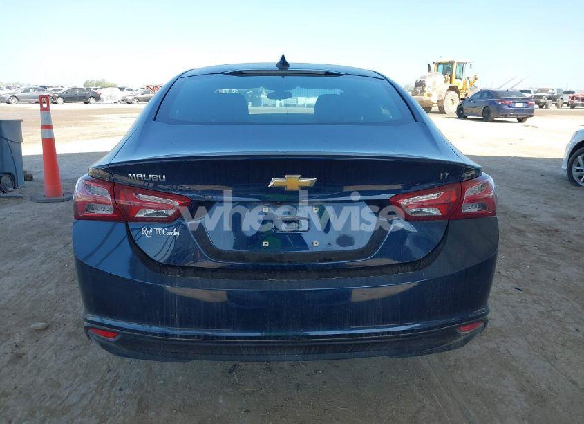 Photo 16 of 2022 Chevrolet Malibu FWD LT (VIN 1G1ZD5ST4NF179317)