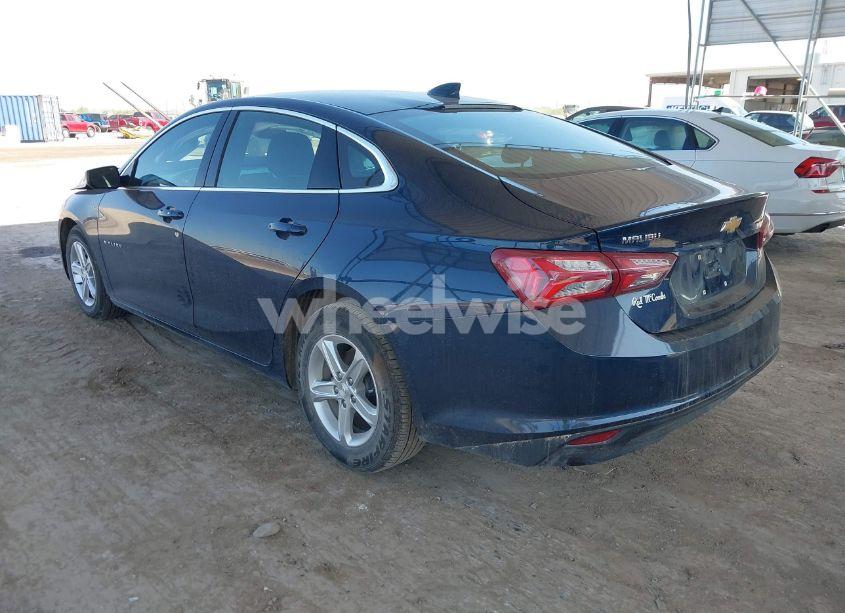 Photo 3 of 2022 Chevrolet Malibu FWD LT (VIN 1G1ZD5ST4NF179317)