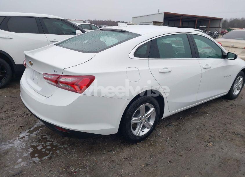 Photo 4 of 2022 Chevrolet Malibu FWD LT (VIN 1G1ZD5ST4NF184386)