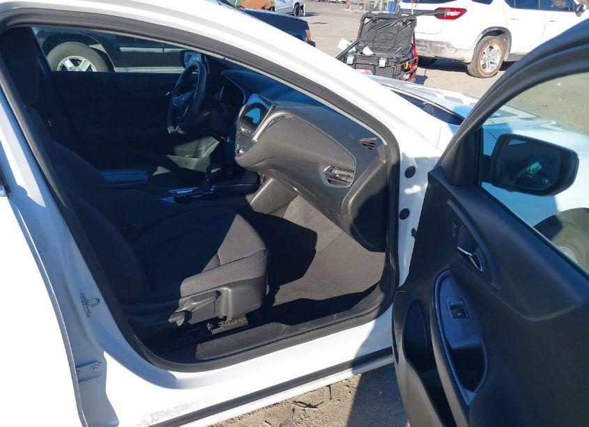 Photo 5 of 2023 Chevrolet Malibu FWD 1LT (VIN 1G1ZD5ST4PF161306)