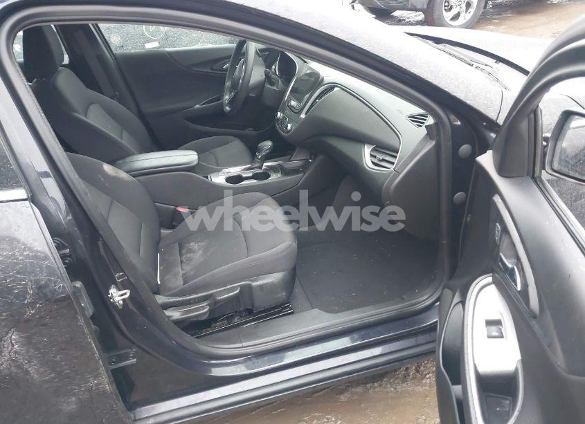 Photo 5 of 2023 Chevrolet Malibu FWD 1LT (VIN 1G1ZD5ST4PF164920)