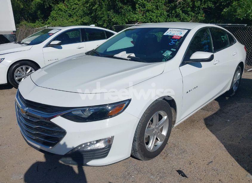 Photo 2 of 2023 Chevrolet Malibu FWD 1LT (VIN 1G1ZD5ST4PF205711)