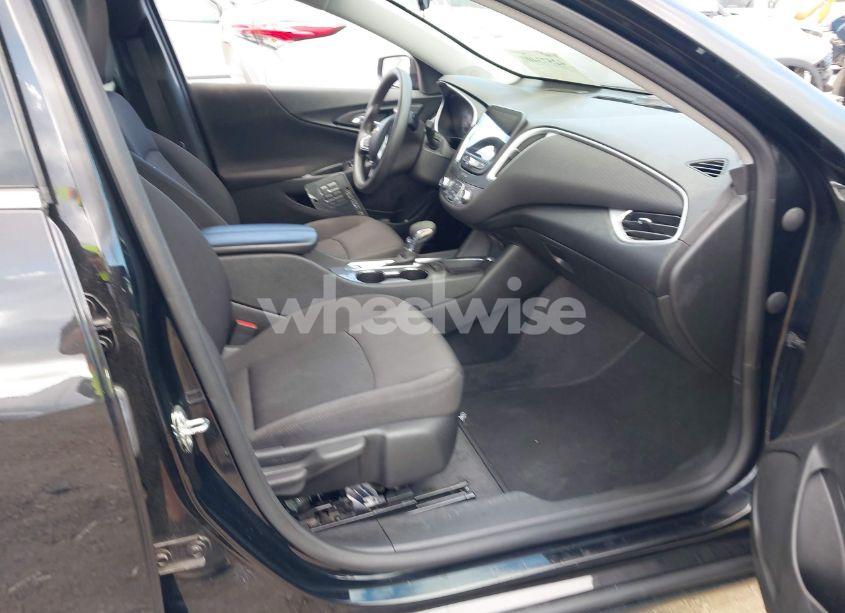 Photo 5 of 2023 Chevrolet Malibu FWD 1LT (VIN 1G1ZD5ST4PF229426)