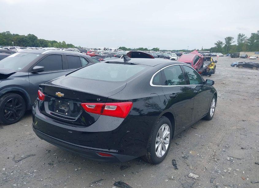 Photo 4 of 2023 Chevrolet Malibu FWD 1LT (VIN 1G1ZD5ST4PF232813)
