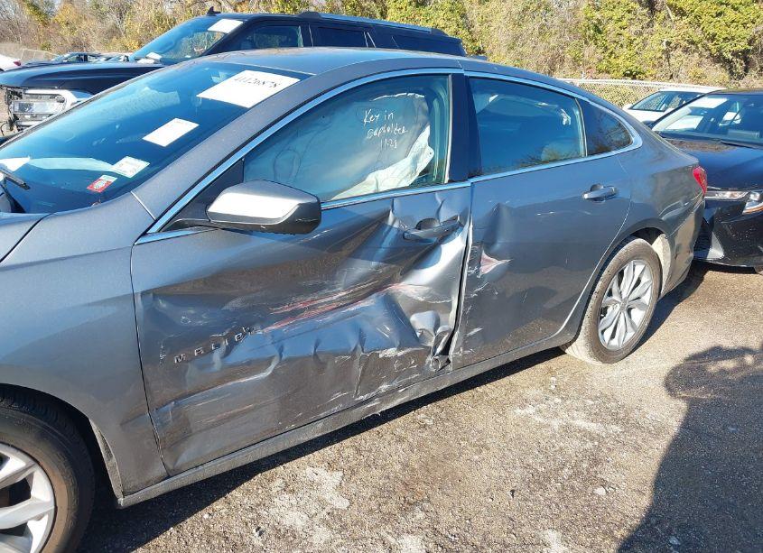 Photo 6 of 2023 Chevrolet Malibu FWD 1LT (VIN 1G1ZD5ST4PF237056)