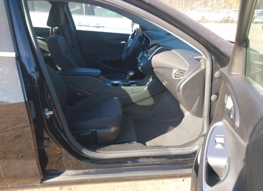 Photo 5 of 2023 Chevrolet Malibu FWD 1LT (VIN 1G1ZD5ST4PF238028)