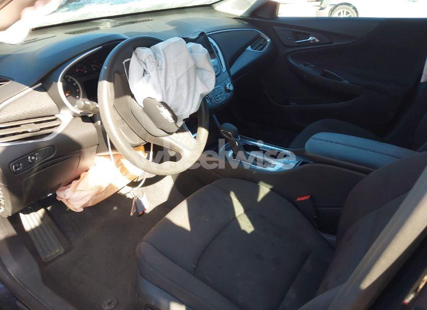 Photo 5 of 2023 Chevrolet Malibu FWD 1LT (VIN 1G1ZD5ST4PF240572)