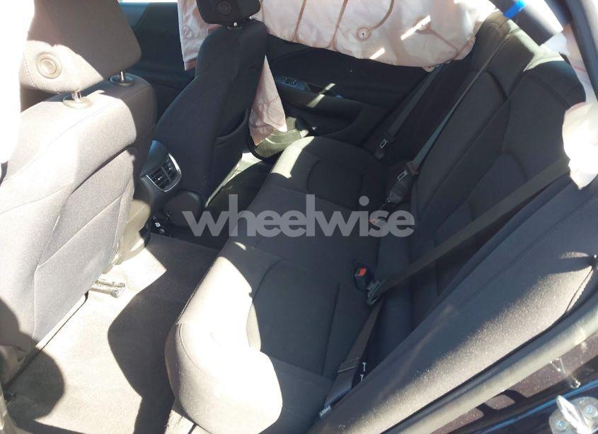 Photo 8 of 2023 Chevrolet Malibu FWD 1LT (VIN 1G1ZD5ST4PF240572)
