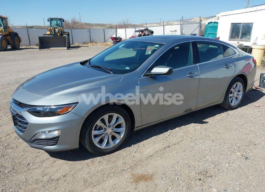 Photo 2 of 2024 Chevrolet Malibu FWD 1LT (VIN 1G1ZD5ST4RF104705)