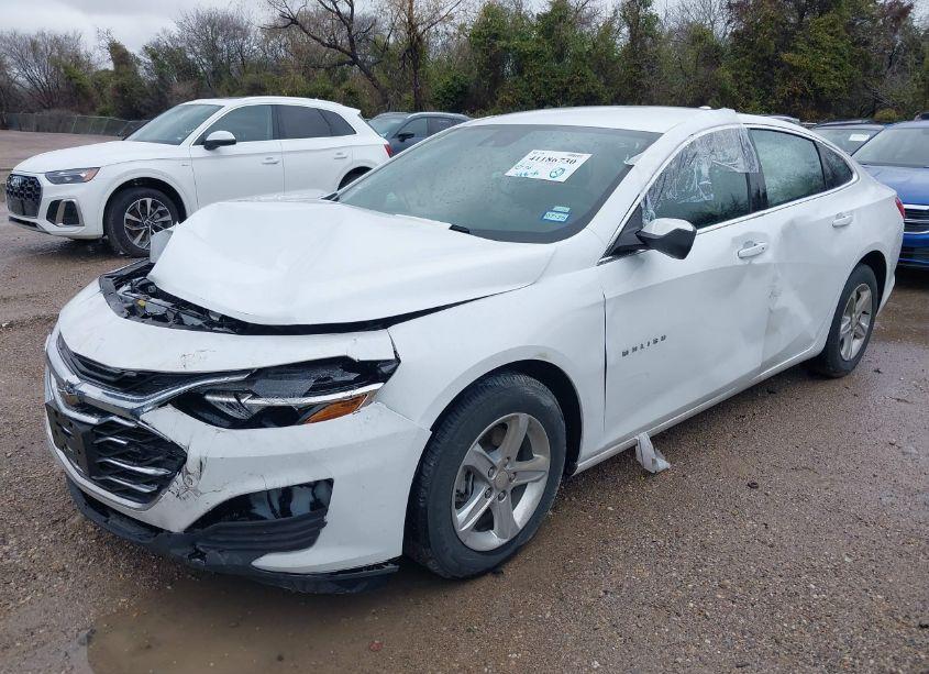 Photo 2 of 2024 Chevrolet Malibu FWD 1LT (VIN 1G1ZD5ST4RF108253)