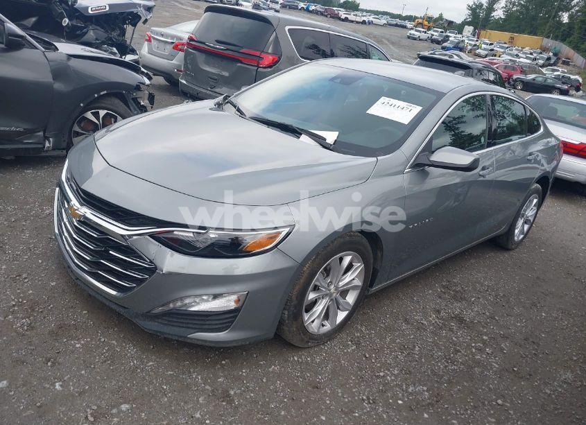 Photo 2 of 2024 Chevrolet Malibu LT (VIN 1G1ZD5ST4RF111783)