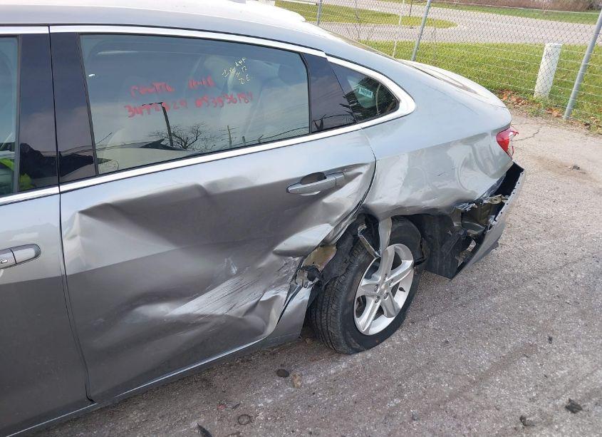 Photo 6 of 2024 Chevrolet Malibu FWD 1LT (VIN 1G1ZD5ST4RF115235)