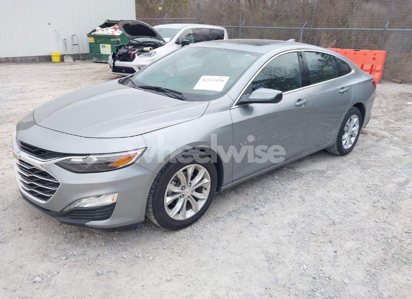 Photo 2 of 2024 Chevrolet Malibu FWD 1LT (VIN 1G1ZD5ST4RF125330)