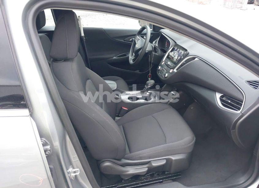 Photo 5 of 2024 Chevrolet Malibu FWD 1LT (VIN 1G1ZD5ST4RF125330)