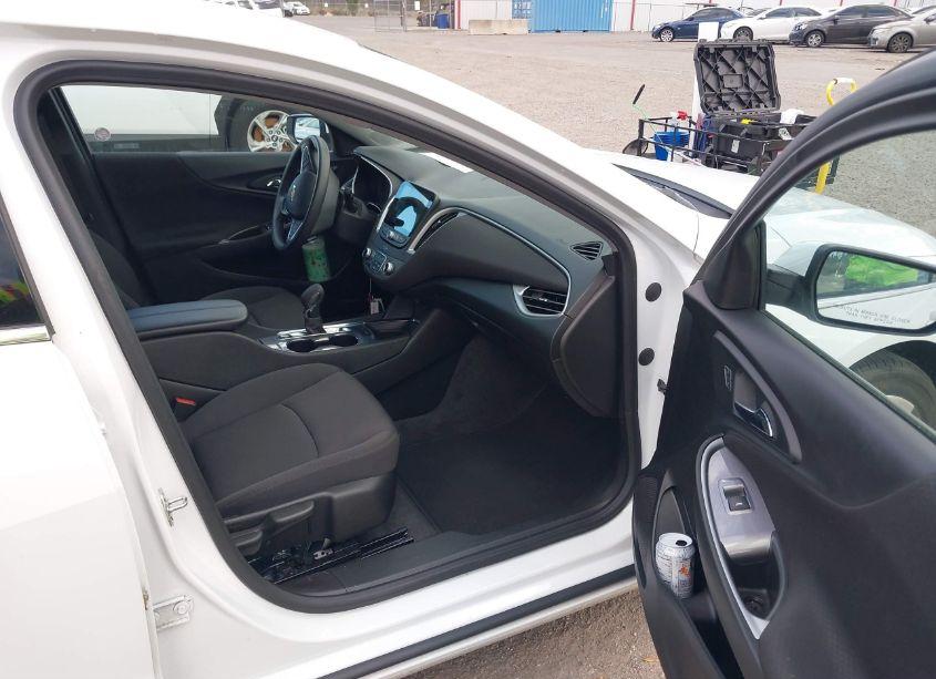 Photo 5 of 2024 Chevrolet Malibu FWD 1LT (VIN 1G1ZD5ST4RF151796)