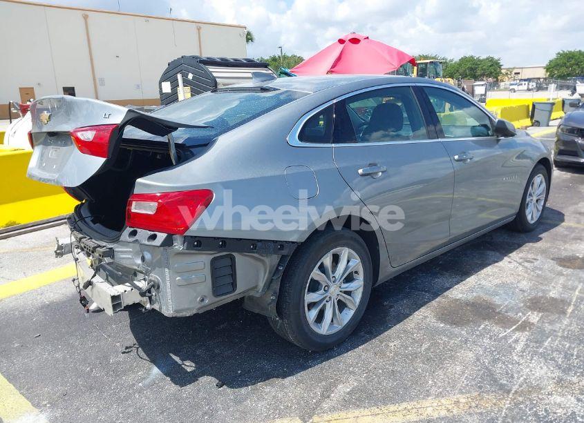 Photo 4 of 2024 Chevrolet Malibu FWD 1LT (VIN 1G1ZD5ST4RF152771)